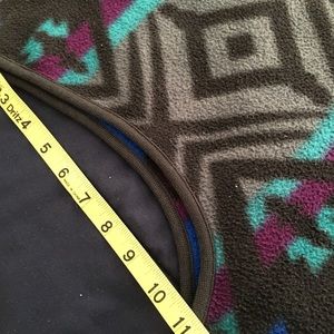 Nordic Fleece
zipperedNavy Blue purple green gray
Size L 2 Zip Side Pockets